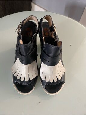 Hangar Blue  & White Fringed Leather Slingback Wedges